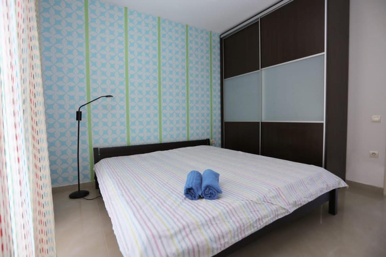 Mountain Bay Views Apartments Njivice Dış mekan fotoğraf