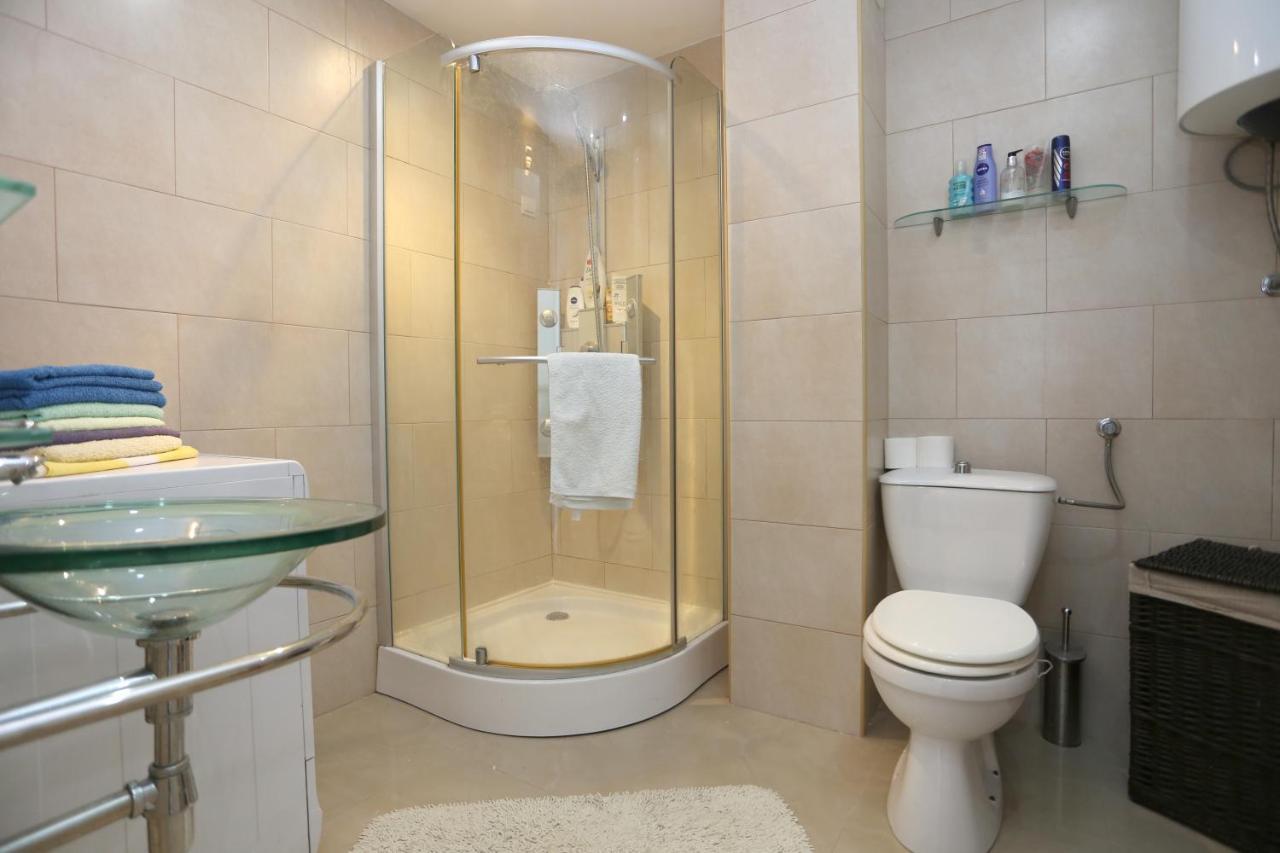 Mountain Bay Views Apartments Njivice Dış mekan fotoğraf