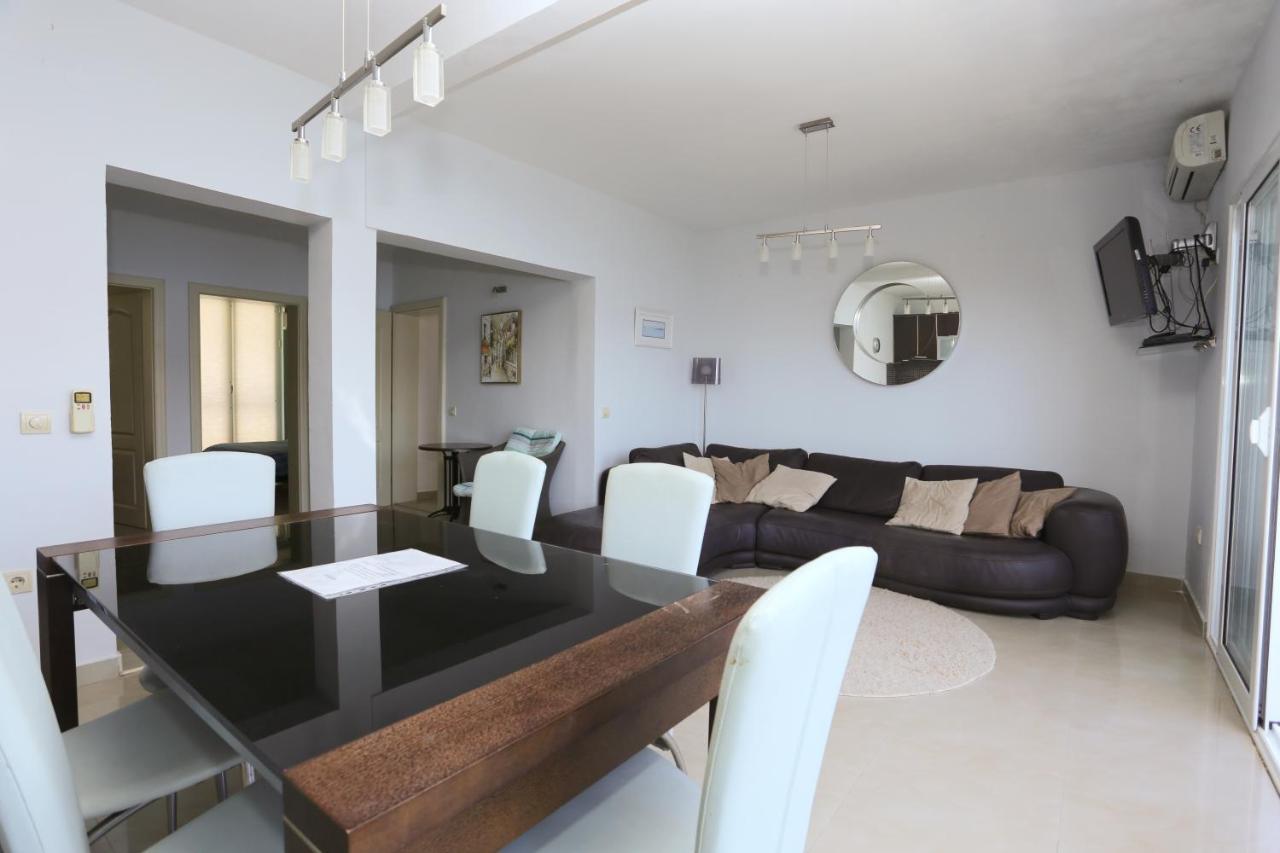 Mountain Bay Views Apartments Njivice Dış mekan fotoğraf