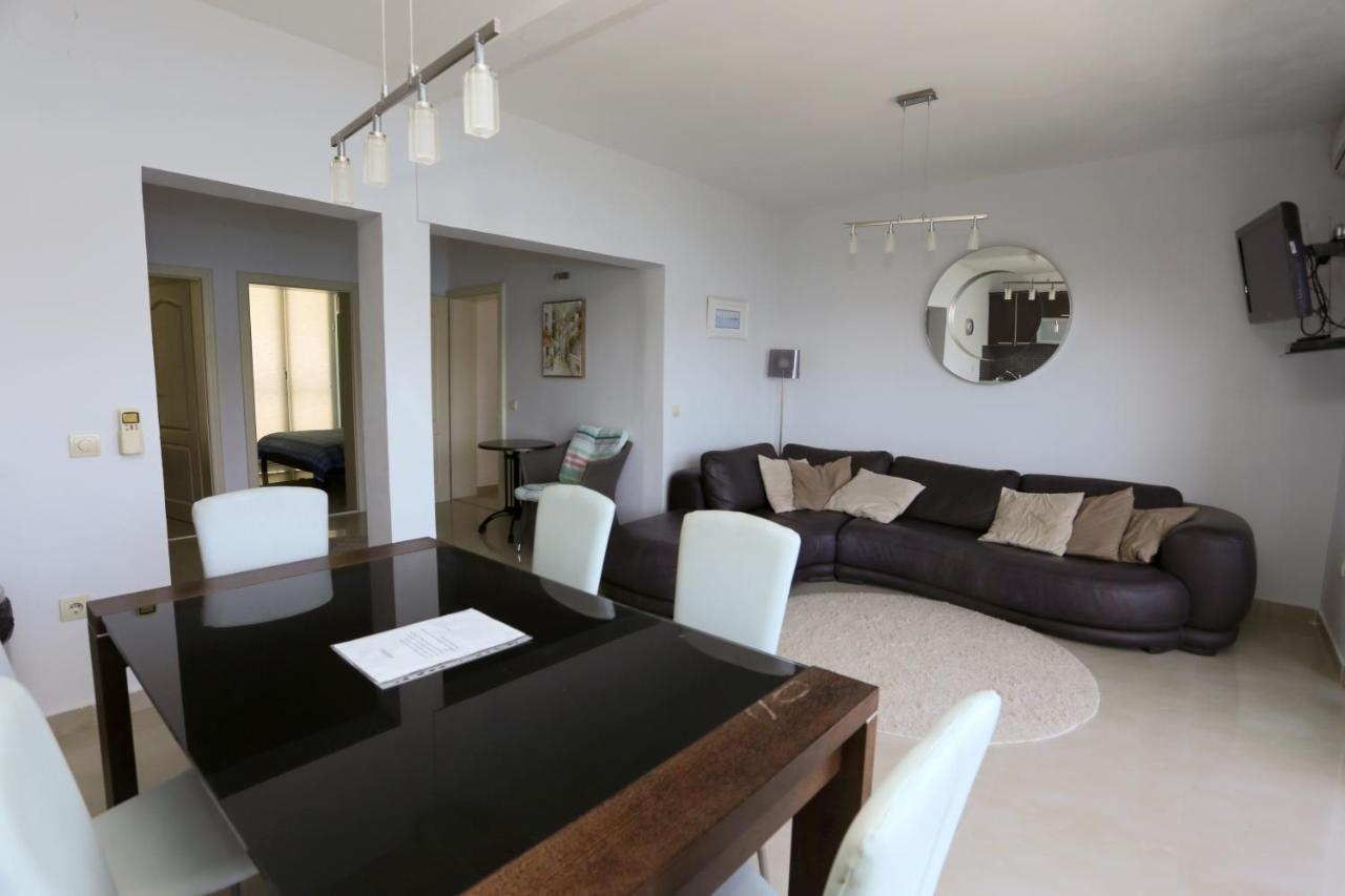 Mountain Bay Views Apartments Njivice Dış mekan fotoğraf