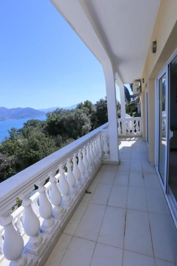 Mountain Bay Views Apartments Njivice Dış mekan fotoğraf