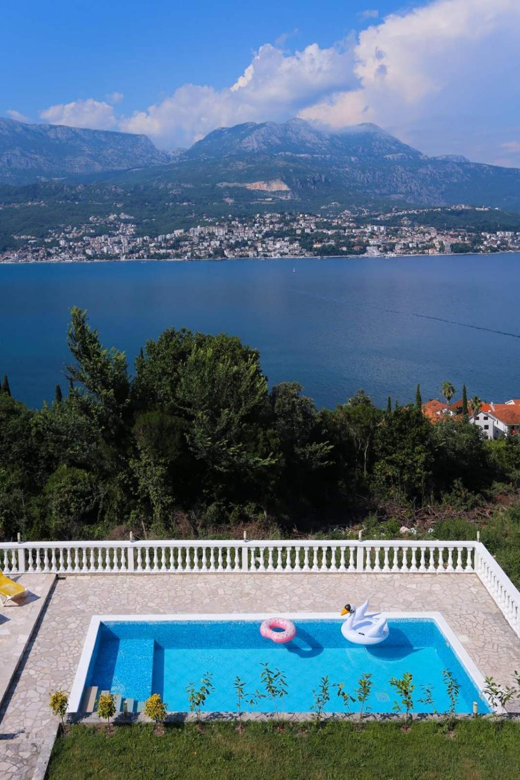 Mountain Bay Views Apartments Njivice Dış mekan fotoğraf